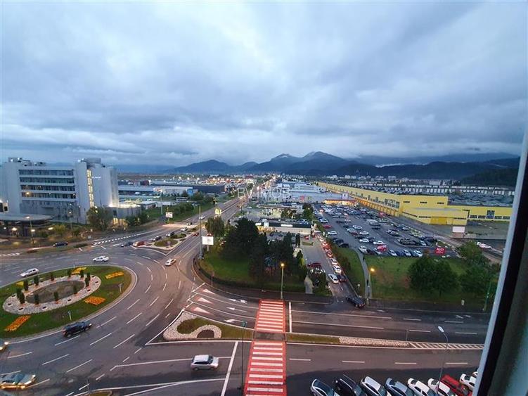 Inchiriere Garsoniera in bloc de apartamente, zona Astra, moderna - 5