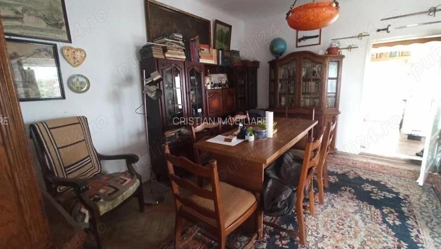 Casa centru istoric doua corpuri cladire 3 camere - 4
