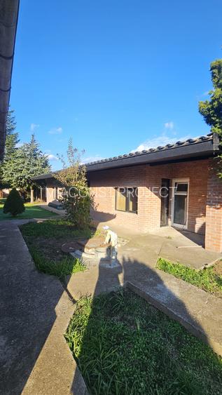 De vanzare  - Propietate  km 4/5 .  1000 mp , din care 250 mp construcții - 9