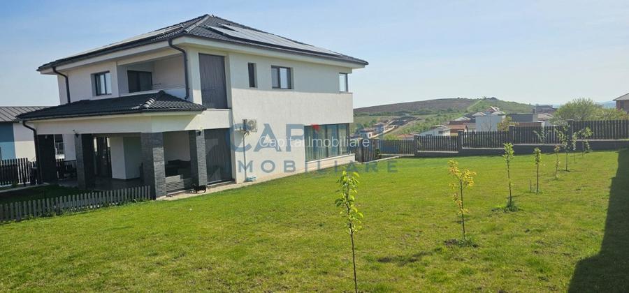 Casa ultrafinisata, garaj, panouri fotovoltaice - 3