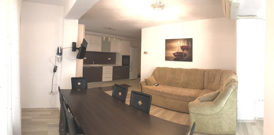 Apartament cu 3 camere, 67 mp, zona Florilor