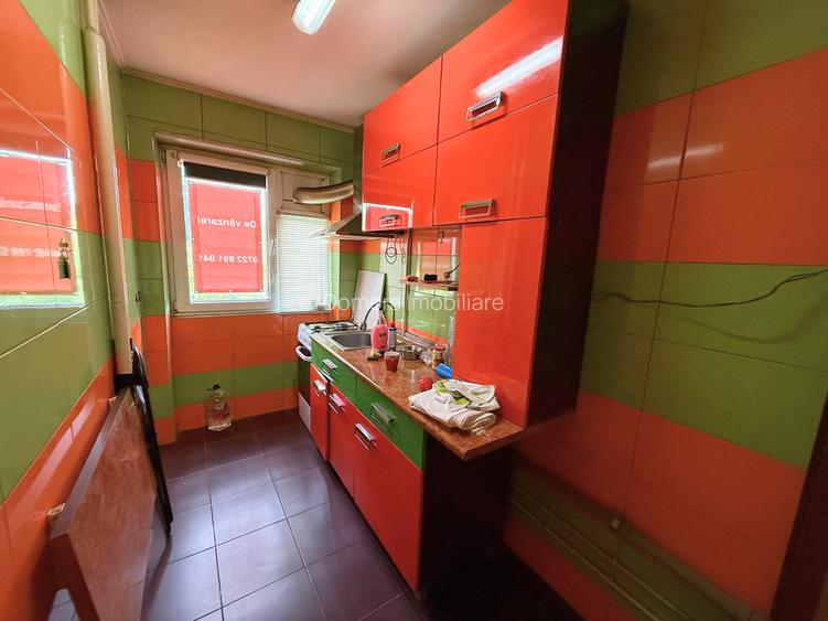 Apartament 3 camere | Etaj 3/4 | Parcare + Boxă | Bd. Brâncoveanu - 8