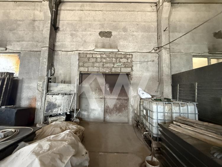 Hala industriala Uzina 2 cu teren betonat de 4500 mp