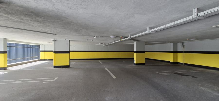 De inchiriat apartament 3 camere, bloc nou