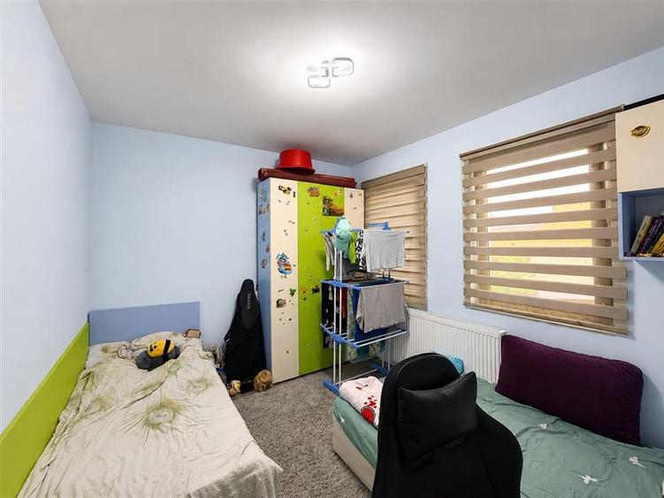 Apartament 3 camere parcare privata zona Selimbar