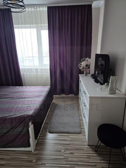 Apartament 3 camere 65 mp utili bucatarie inchisa pivnita Vasile Aaron