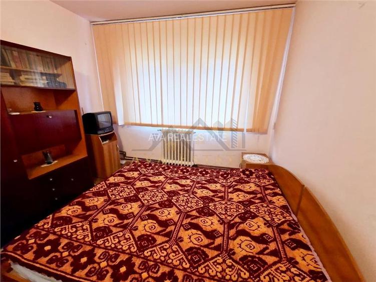 Apartament 3 camere, semidecomandat, et.3,  69 mp-Zona Girocului - 4