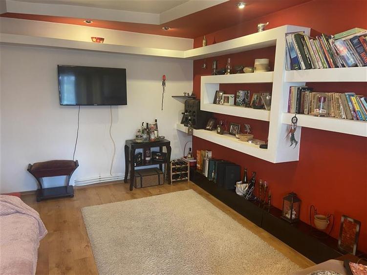 Apartament 3 camere , zona ultracentrala - Unitatea de Pompieri, renovat , mobil