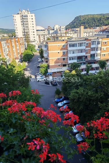 Spațiu, lumină și o priveliște spectaculoasă, chiar în inima orașului! - 14
