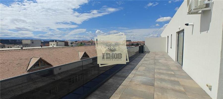 Penthouse cu 3 camere 3 bai si terasa 88 mp in zona Lazaret