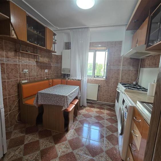 Apartament 3 camere decomandat Alexandru-bulevard - 4