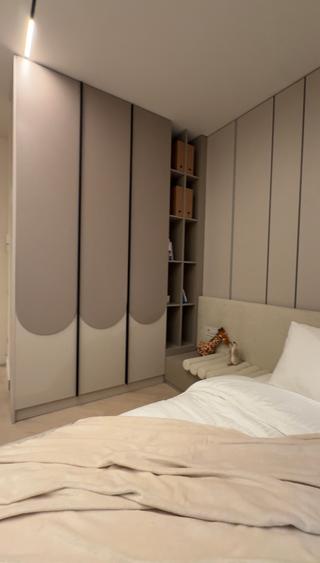Premium 3 Camere Aviatiei | 79 MP | Acces Metrou | Finalizat