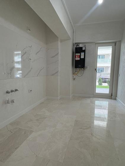 Apartament nemobilat de inchiriat cu 2 camere decomandat- Royal Town