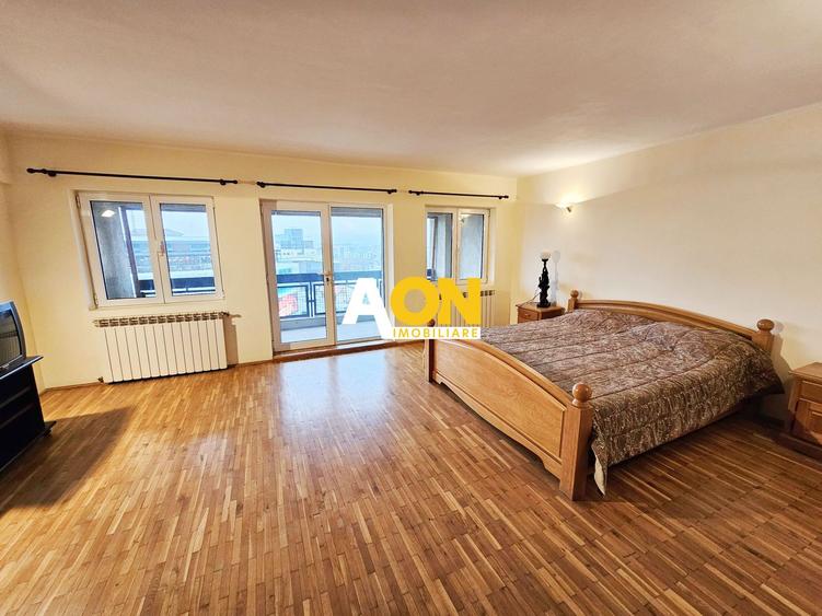 Apartament 3 camere 106 mp + birou 46 mp utili, ultracentral