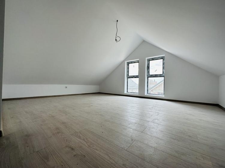 Vila individuala, 4 camere Strada Asfaltata - Comuna Berceni
