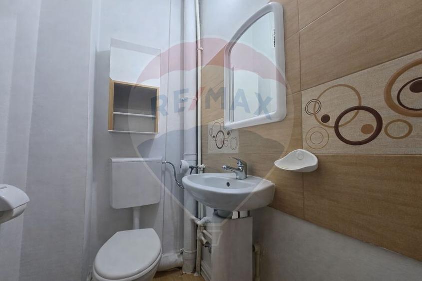 Apartament cu 4 camere de vânzare în zona Cetate -Comision 0%