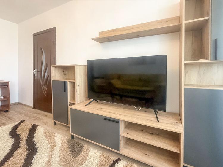 Apartament 2 camere de inchiriat China Mall/Brotacei