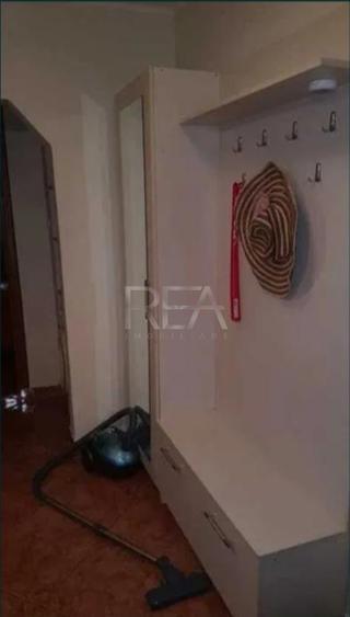 2 camere decomandat | 55 mp | Metrou Apărătorii Patriei | Parcare inclusă |