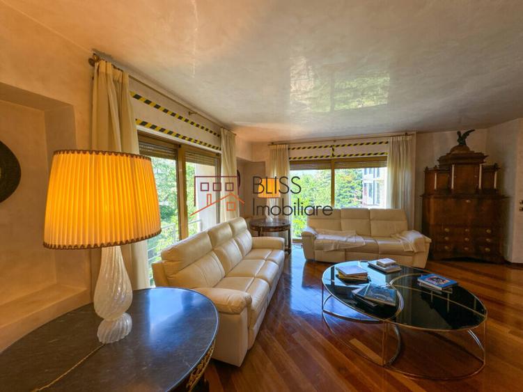 Apartament rafinat 4 camere cu 2 locuri de parcare subterane