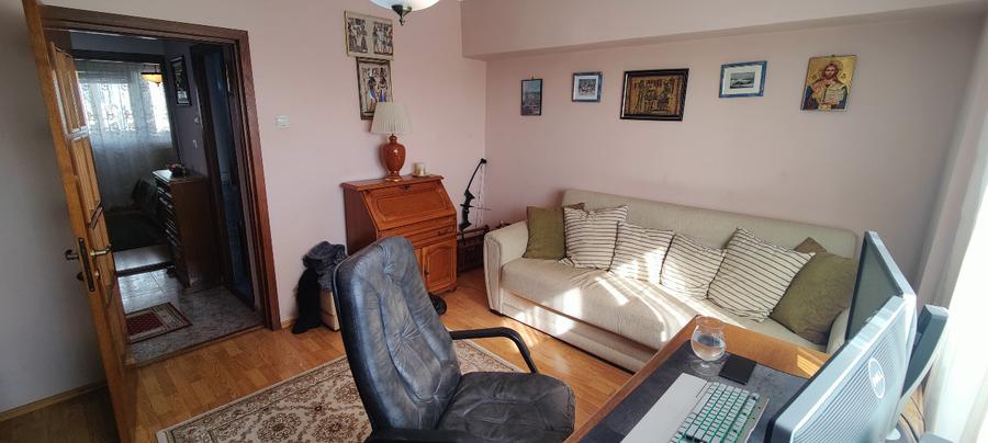 3 camere, et 5/7, Bd. Mamaia - Trandafirul, vedere spre mare