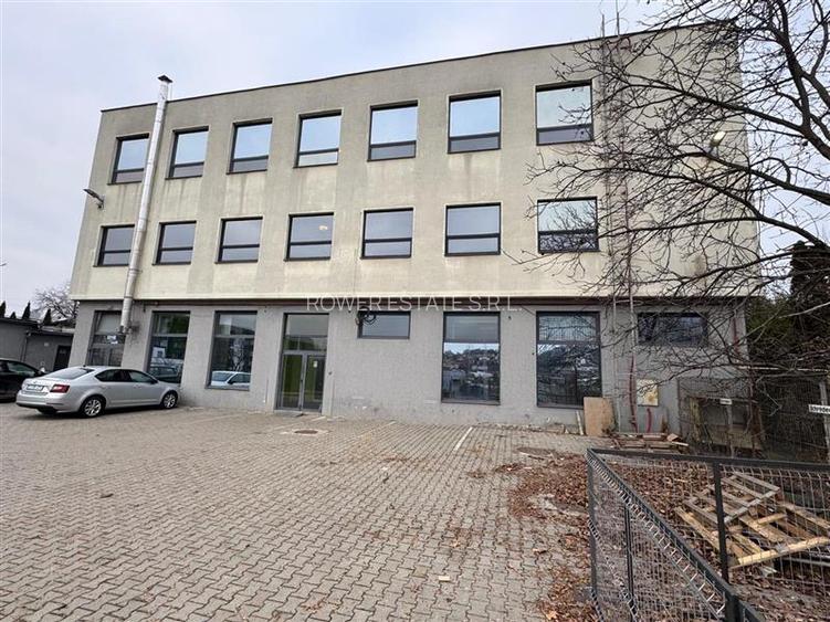 Spatiu Comercial,Clinica Medicala,Showroom,S+P+ET,situat in cartierul Dambul Rot - 2