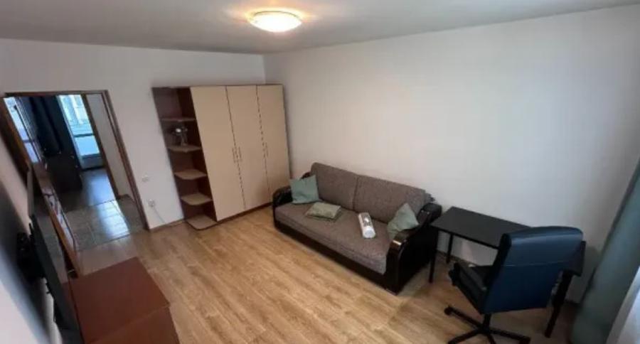 Apartament 3 Camere,Dristor metrou,decomandat,2 balcoane,et.3/10,mobilat,utilat