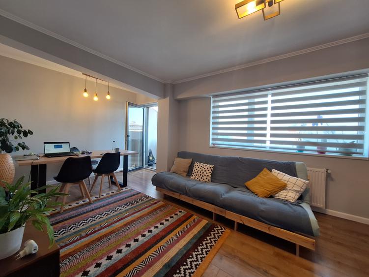Apartament cu 3 camere, 2 bai, 2 balcoane, zona Terra