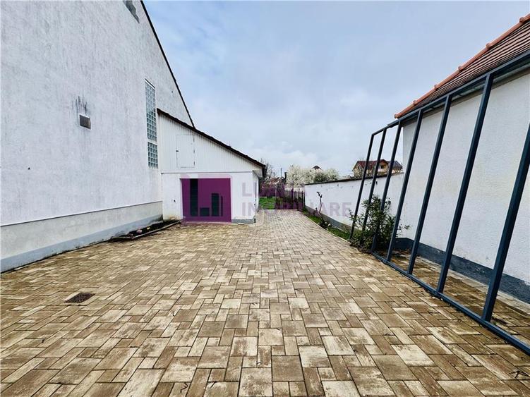 Casa individuala de inchiriat | Terezian | garaj | panouri fotovoltaice | pompa