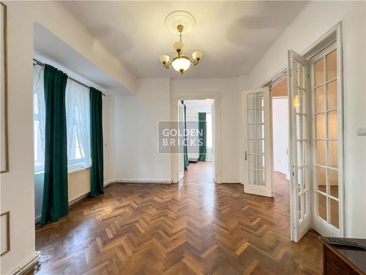 Piata Unirii | Tineretului | 5 camere + terasa | Curte | Parcare