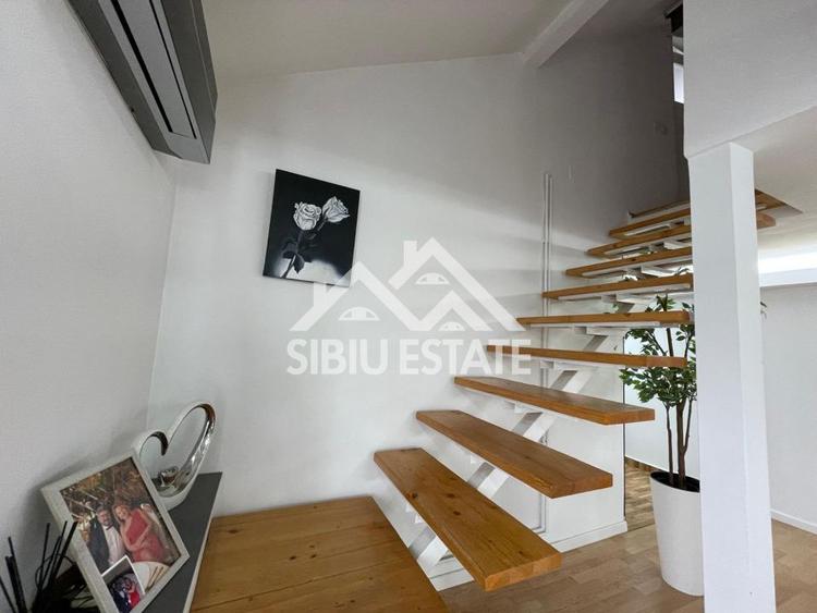Apartament de vanzare, cu 4 camere, 82.4 mp. -Calea Cisnadiei (Ciresica)