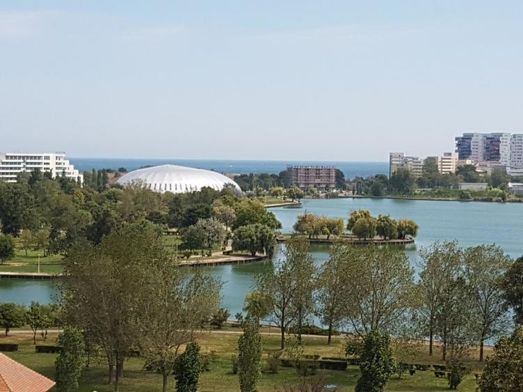 Închiriere termen lung apartament 2 cam Satul de vacanta/ Parcul Tabacarie