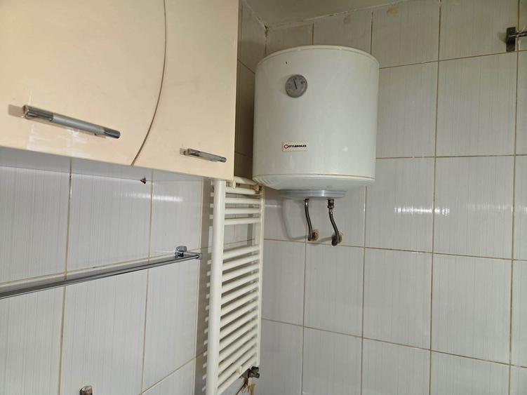Calea Vitan / Bld Energeticienilor - Garsoniera micuta si draguta, bloc din 2000
