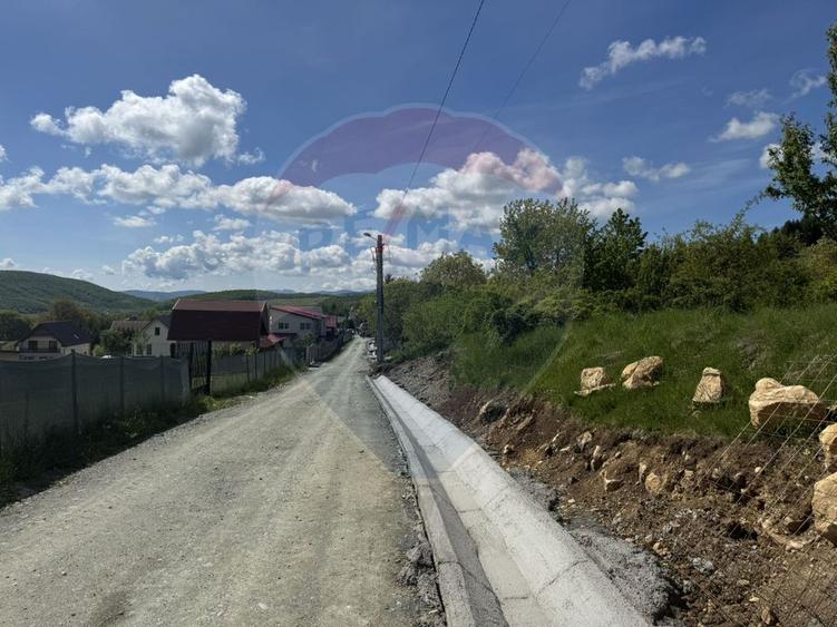 Teren intravilan 2307 mp în Salicea, zona premium, aproape de Cluj