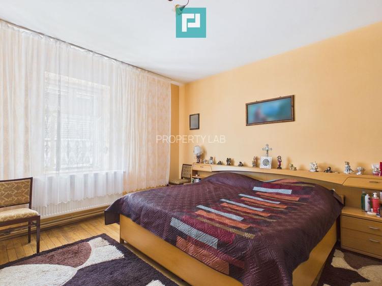 Casă cu 4 camere și teren de 1.910 mp în Macea - 12