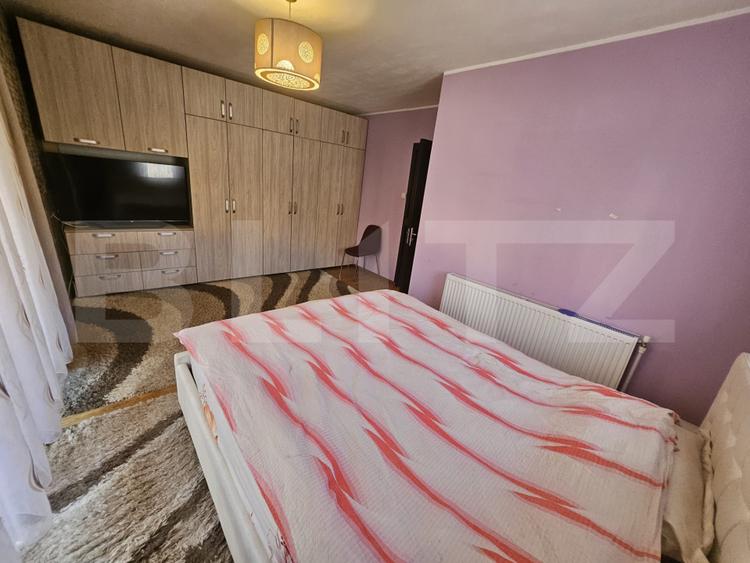 Apartament semidecomandat cu 4 camere, zona Stejarului