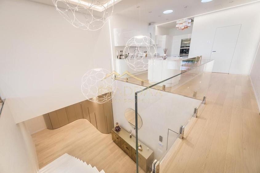 Penthouse cu 5 camere *347mp* + terasa 101mp* // Zona Herastrau