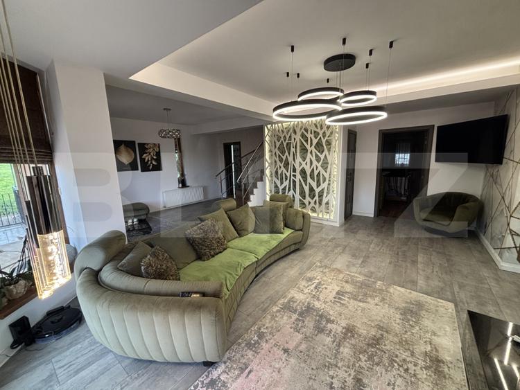 Casa de vanzare cu 4 camere, cartier Bradet