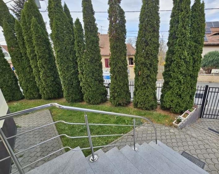 Spatiu comercial la 2 pasi de Sub Arini, COMISION 0%