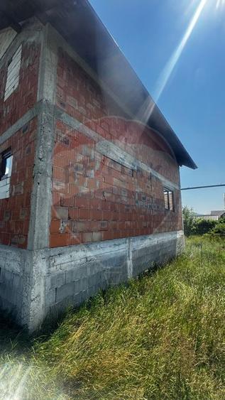 Casă / Vilă cu 6 camere de vânzare