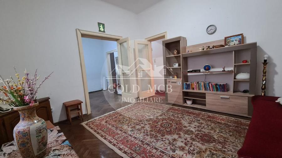 Vila parcul Tineretului- Sincai metrou-pentru 2 familii