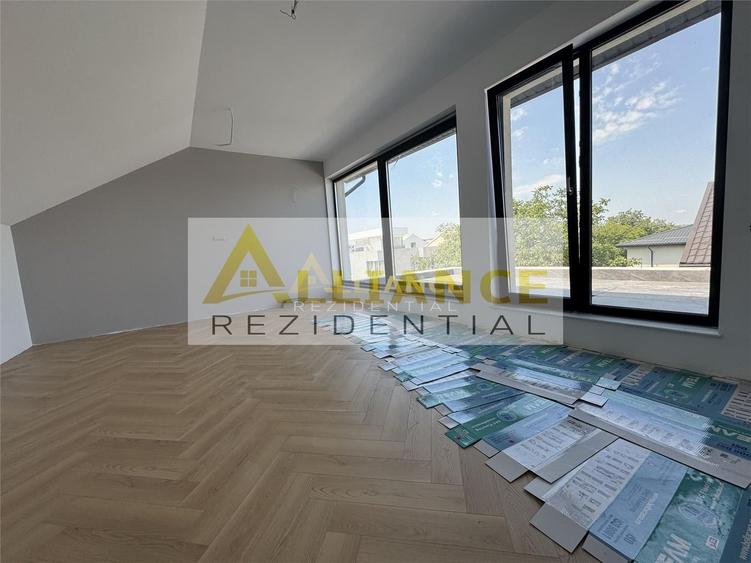 Vila tip DUPLEX 5 camere- 4 bai curte 250 MP