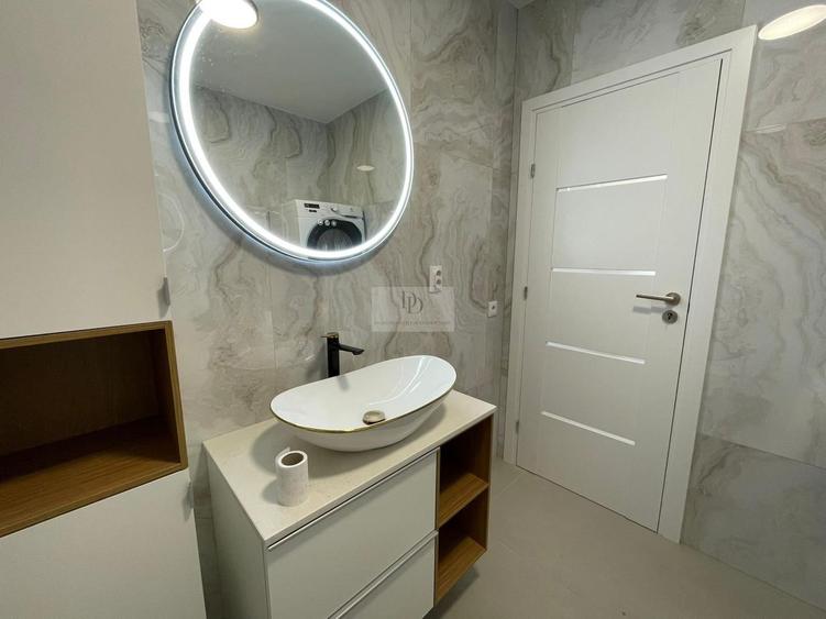 Apartament 3 camere finisaje moderne | Parcare inclusǎ | Zona Europa