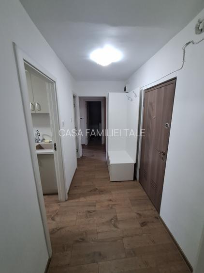 Ap.cu 2 camere decomandate cu centrala proprie+ garaj.Zona Timocului - 8