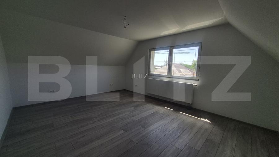 Casa cu 3 dormitoare de vanzare, 150 mp, teren 1345 mp, localitatea Lazuri - 13
