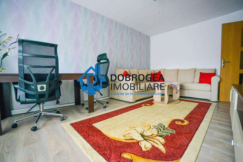 E3- APARTAMENT 3 CAMERE DECOMANDAT , CENTRALA GAZ