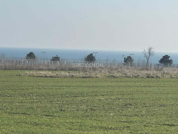 Teren Corbu- 2 hectare-  iesire la mare - 3