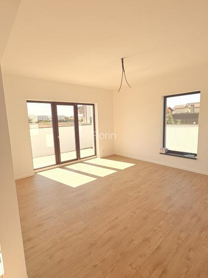 OFERTA - 2 Case Noi Finalizate in Tunari - 5 camere, 2 niveluri, Curte - 4