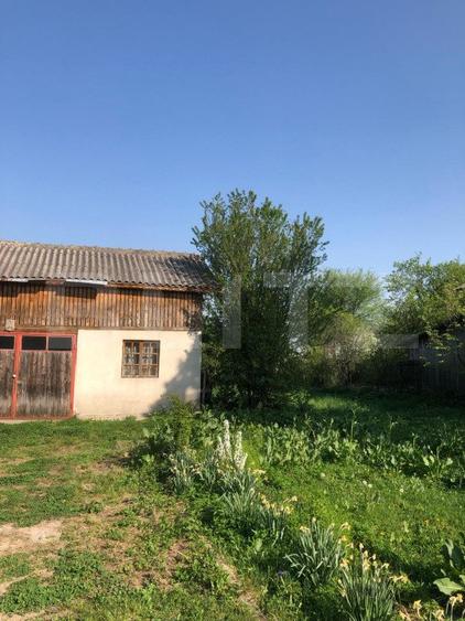 Casa individuala 4 camere, teren 4400 mp , Lazuri
