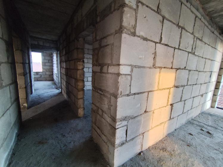 Casa Individuală 11 camere| 517 mp utili| zona Barabant