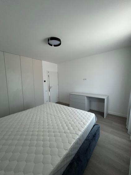 Apartament cu 3 camere complet mobilat, in bloc nou!